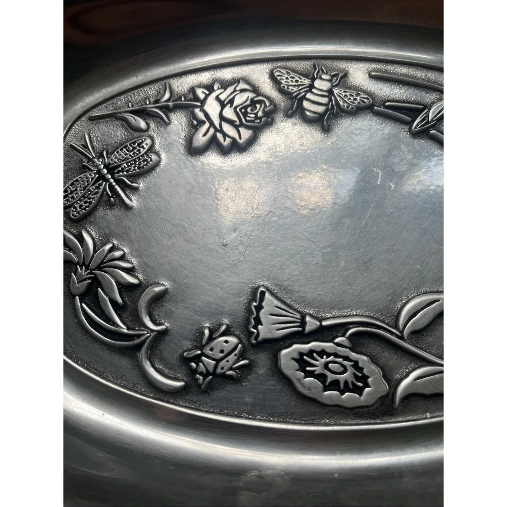 Vintage Wilton Armetale Bread‎ Tray Botanical floral pattern With Bugs pewter